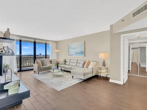 2000 Island Boulevard Aventura FL 33160