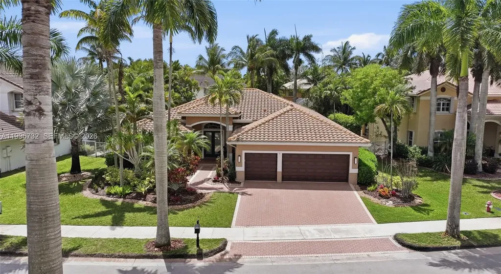 1783 Victoria Pointe Circle Weston FL 33327