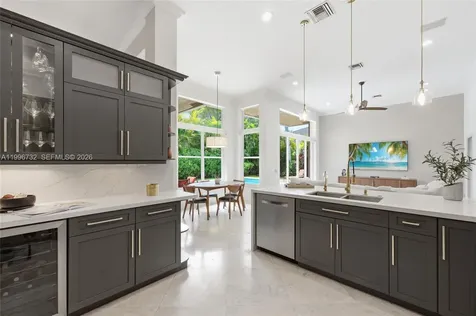 1783 Victoria Pointe Circle Weston FL 33327