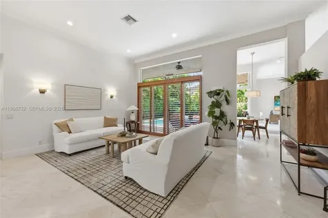 1783 Victoria Pointe Circle Weston FL 33327