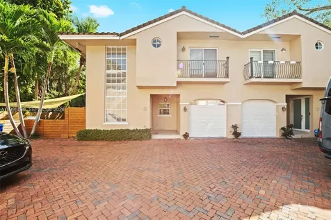 3135 Gifford Lane Miami FL 33133