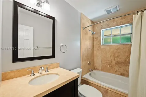 3135 Gifford Lane Miami FL 33133