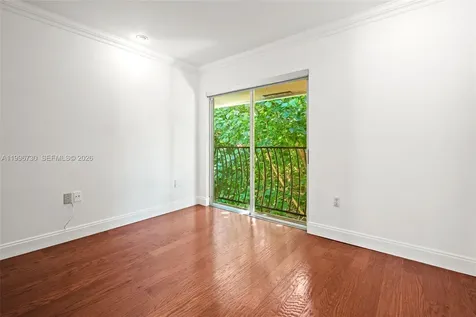 3135 Gifford Lane Miami FL 33133
