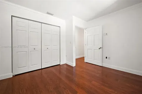 3135 Gifford Lane Miami FL 33133
