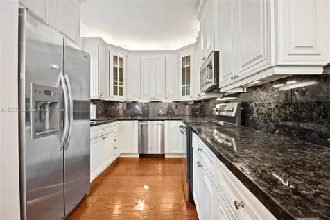 3135 Gifford Lane Miami FL 33133