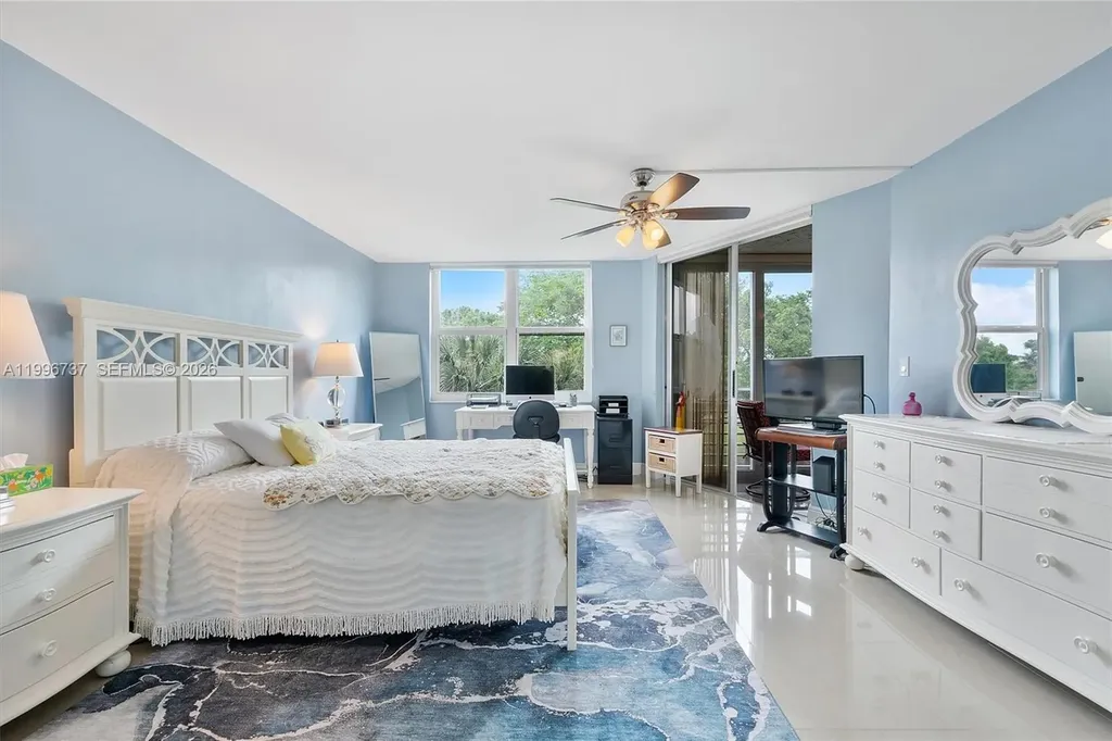 3503 Oaks Way Pompano Beach FL 33069