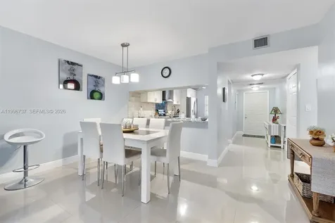 3503 Oaks Way Pompano Beach FL 33069