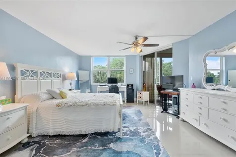 3503 Oaks Way Pompano Beach FL 33069