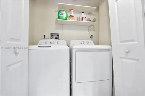 3503 Oaks Way Pompano Beach FL 33069