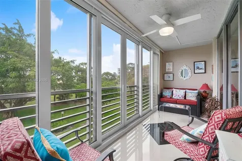 3503 Oaks Way Pompano Beach FL 33069