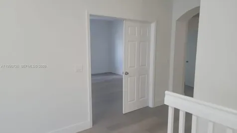 571 SE 37th Place Homestead FL 33033
