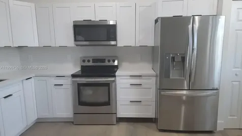 571 SE 37th Place Homestead FL 33033