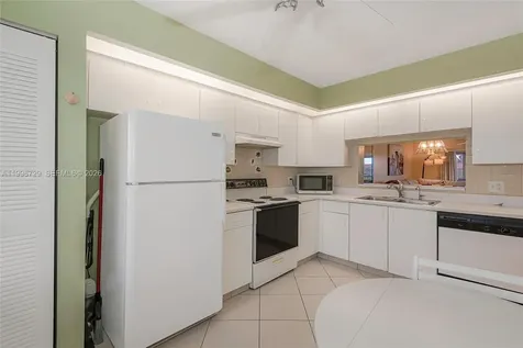 950 SW 138th Avenue Pembroke Pines FL 33027
