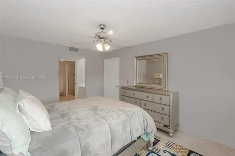 950 SW 138th Avenue Pembroke Pines FL 33027