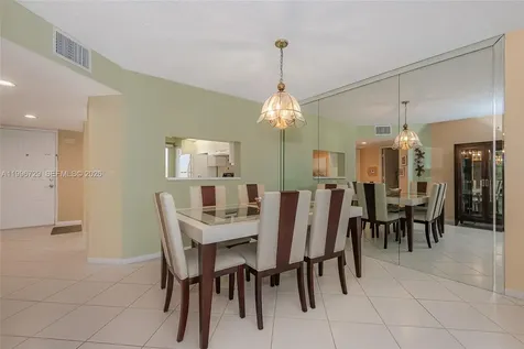 950 SW 138th Avenue Pembroke Pines FL 33027