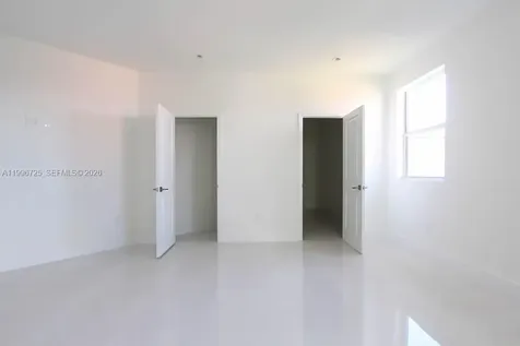 15631 SW 11th Terrace Miami FL 33194