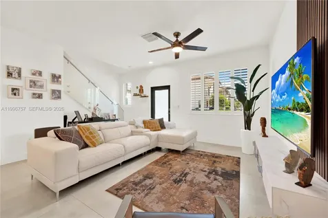 8319 NW 49th Street Doral FL 33166