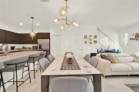 8319 NW 49th Street Doral FL 33166