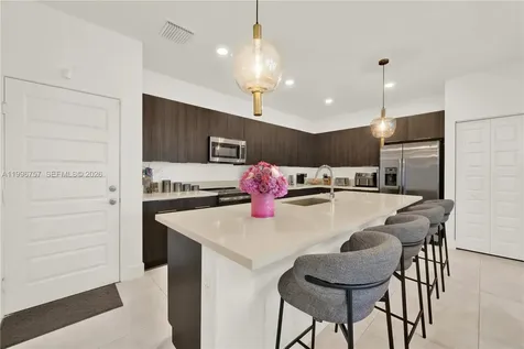 8319 NW 49th Street Doral FL 33166