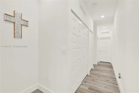 8319 NW 49th Street Doral FL 33166