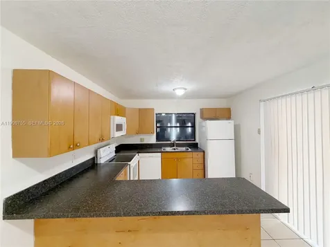 2455 W 67th Place Hialeah FL 33016