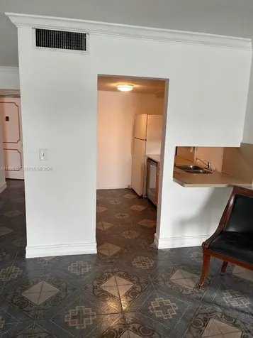 285 NE 191st Street Miami FL 33179