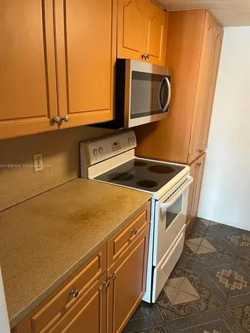 285 NE 191st Street Miami FL 33179