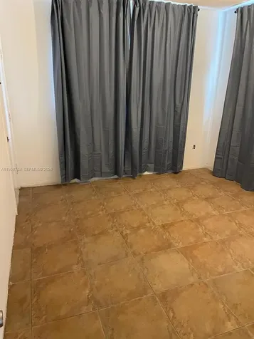 285 NE 191st Street Miami FL 33179