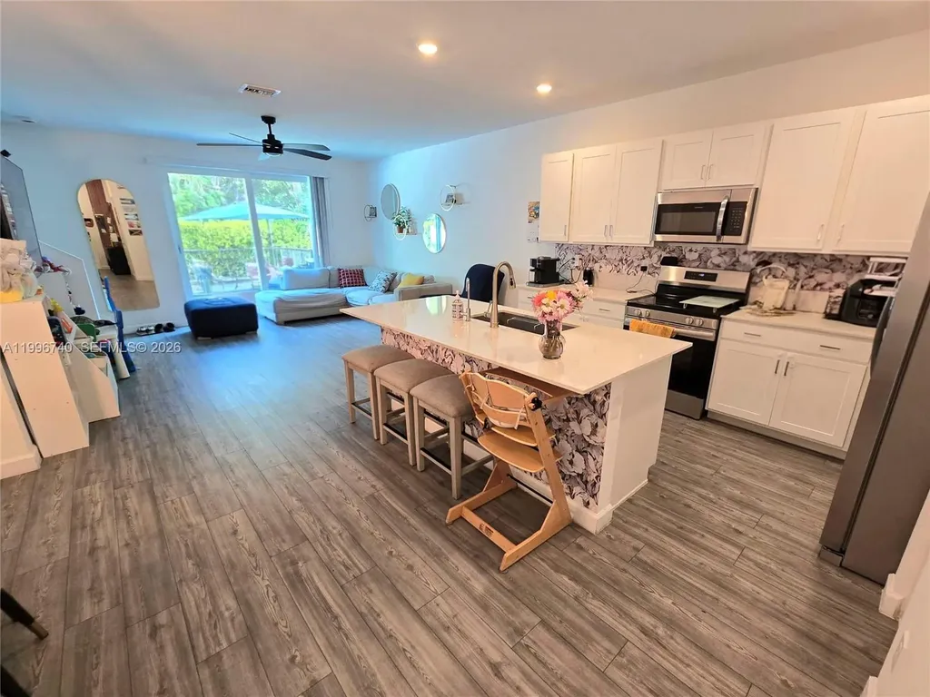 4591 Hollister Avenue Lake Worth FL 33463