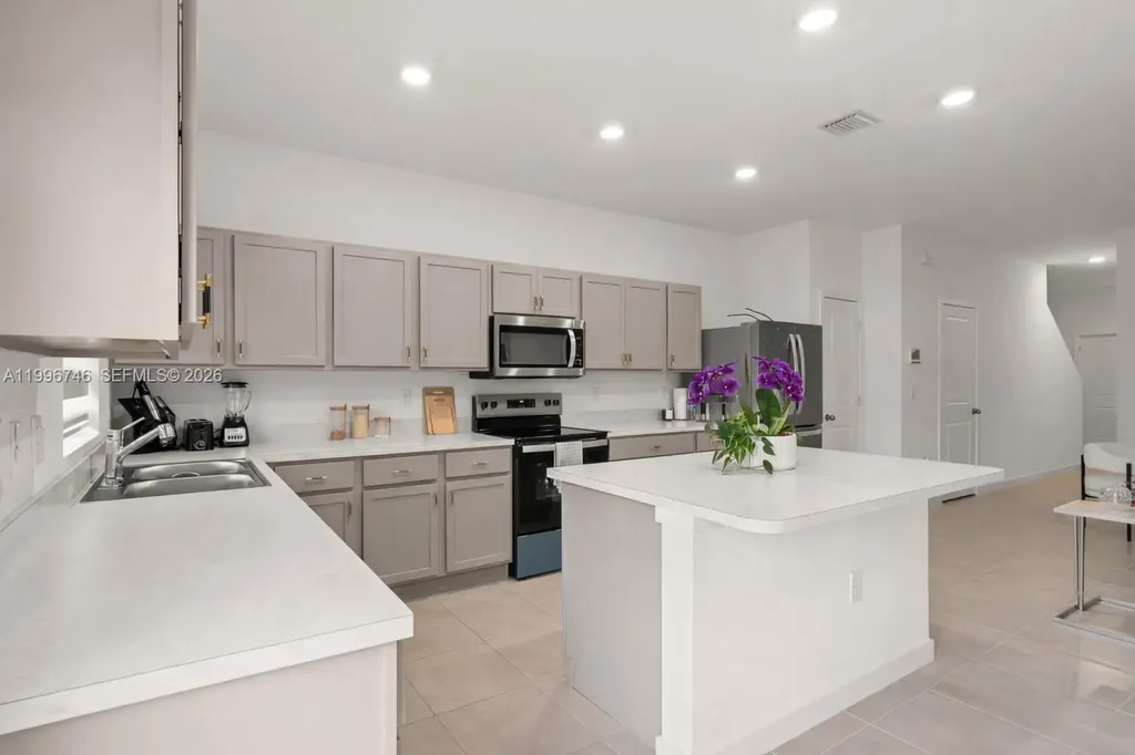 848 NW 3rd Terrace Pompano Beach FL 33060