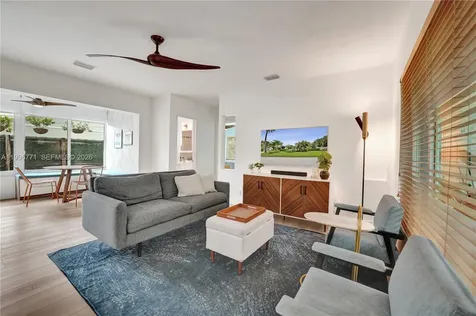 1501 NE 35th Street Oakland Park FL 33334