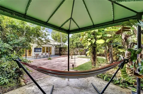 1501 NE 35th Street Oakland Park FL 33334