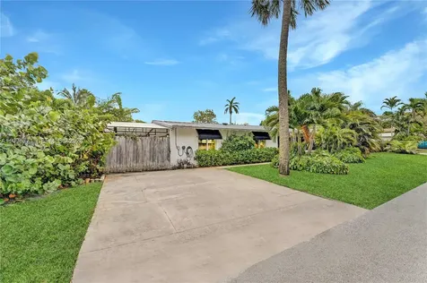 1501 NE 35th Street Oakland Park FL 33334