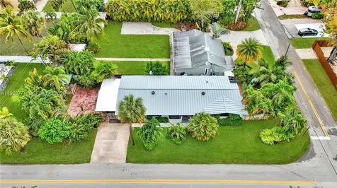 1501 NE 35th Street Oakland Park FL 33334