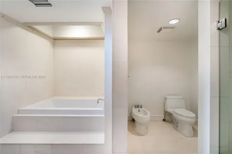181 Crandon Boulevard Key Biscayne FL 33149