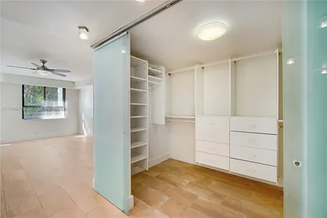 181 Crandon Boulevard Key Biscayne FL 33149