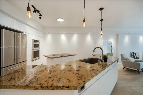 181 Crandon Boulevard Key Biscayne FL 33149