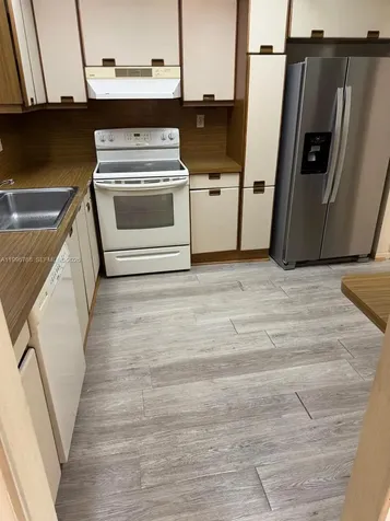 1185 W 32nd Street Hialeah FL 33012