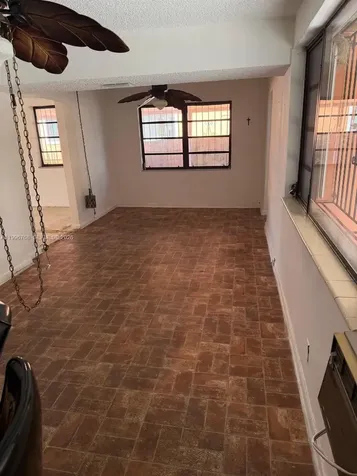 1185 W 32nd Street Hialeah FL 33012