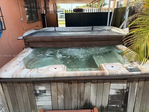1185 W 32nd Street Hialeah FL 33012