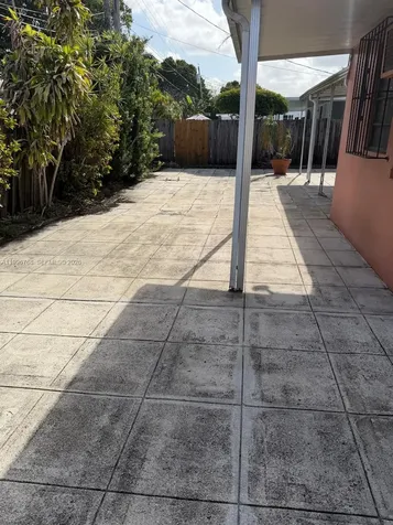 1185 W 32nd Street Hialeah FL 33012