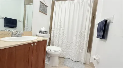 8900 NW 107th Court Doral FL 33178