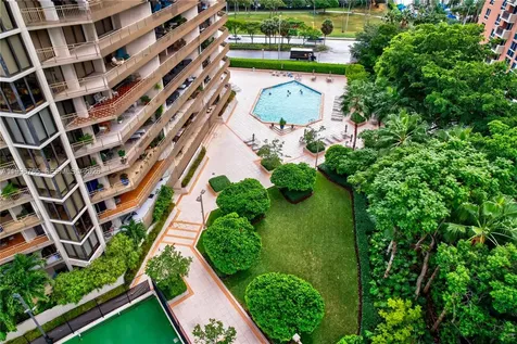 2901 S Bayshore Drive Miami FL 33133