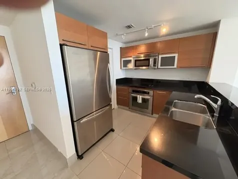 253 NE 2nd Street Miami FL 33132