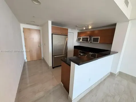 253 NE 2nd Street Miami FL 33132