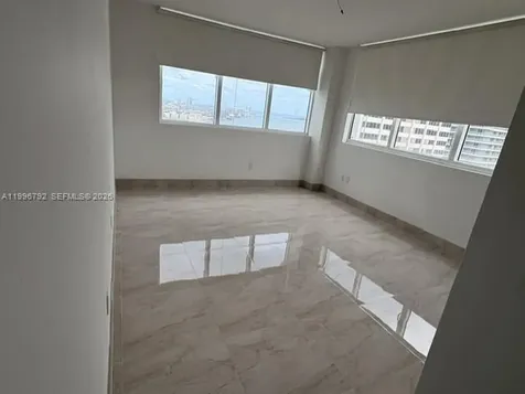 253 NE 2nd Street Miami FL 33132