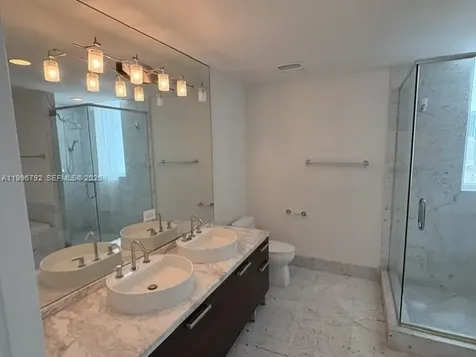 253 NE 2nd Street Miami FL 33132