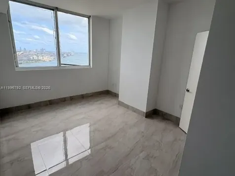 253 NE 2nd Street Miami FL 33132