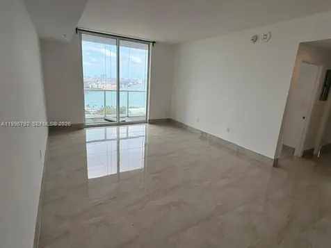 253 NE 2nd Street Miami FL 33132