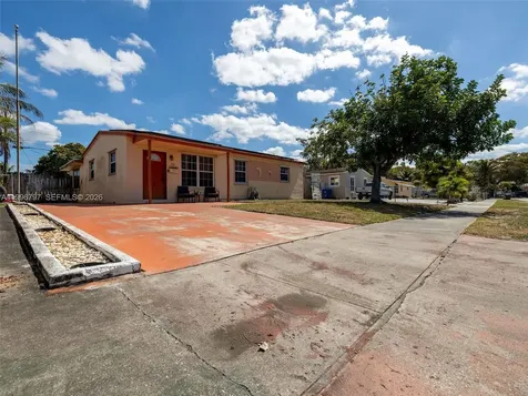 1331 N 69th Avenue Hollywood FL 33024
